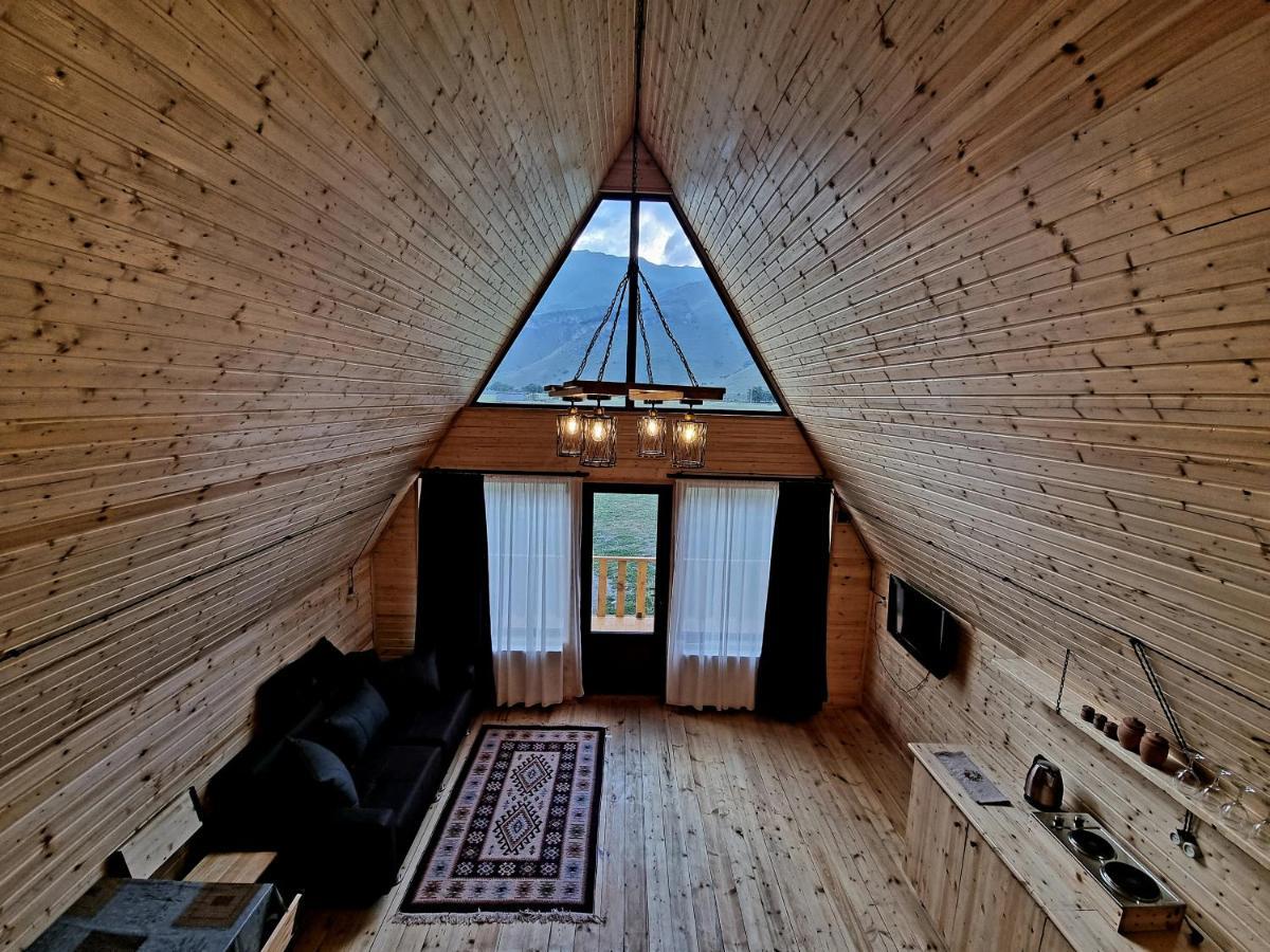 Mountain hut in Kazbegi Villa Buitenkant foto